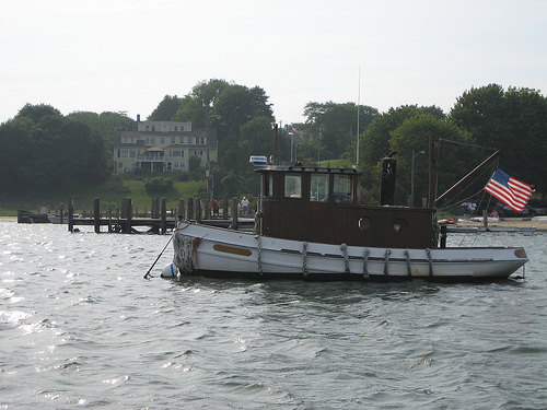 The tug Francis Minot on Cotuit Bay